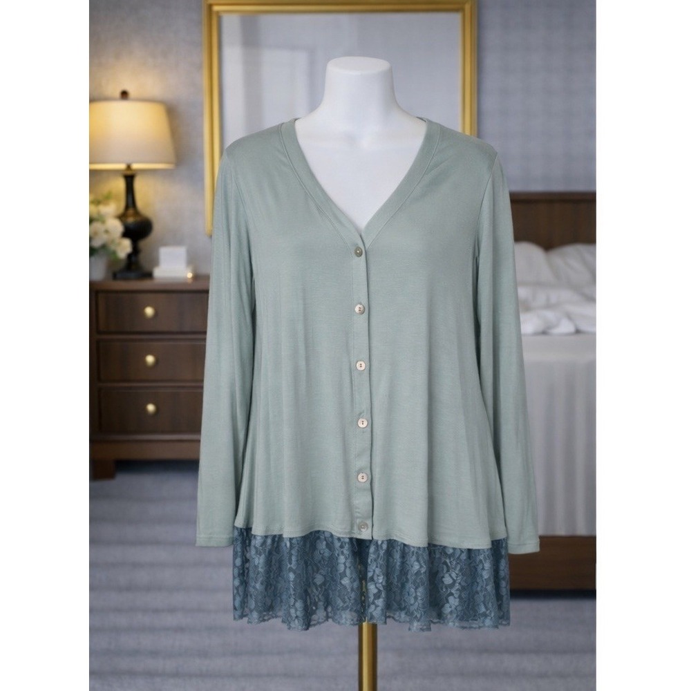 LOGO Layers Lori‎ Goldstein Knit Cardigan Sweater Lace Hem Button Front Size M